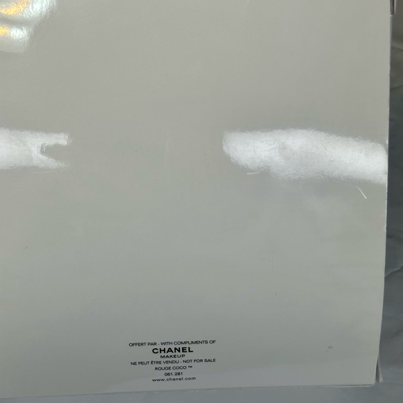 Chanel Lip Rouge With Zip Pouch - Picture 8 of 8